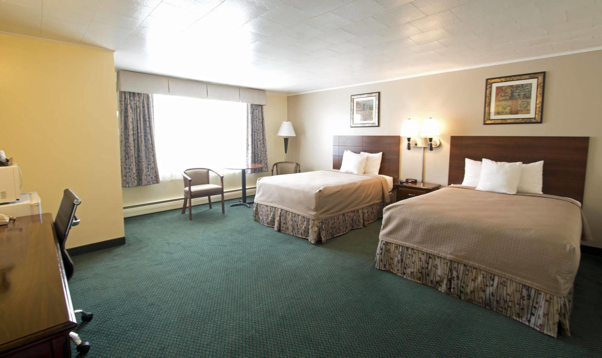 ברונסוויק Travelers Inn מראה חיצוני תמונה