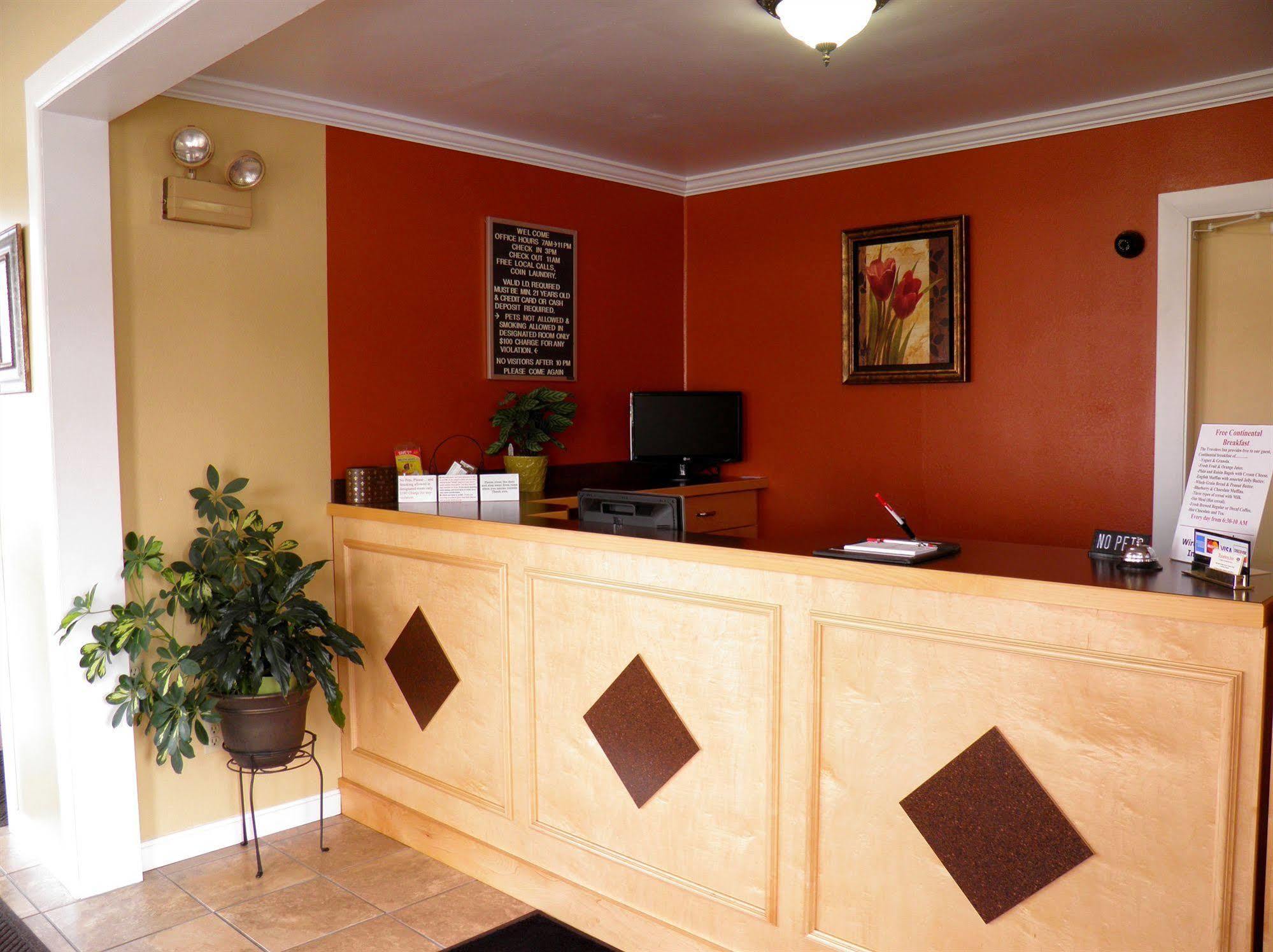 ברונסוויק Travelers Inn מראה חיצוני תמונה